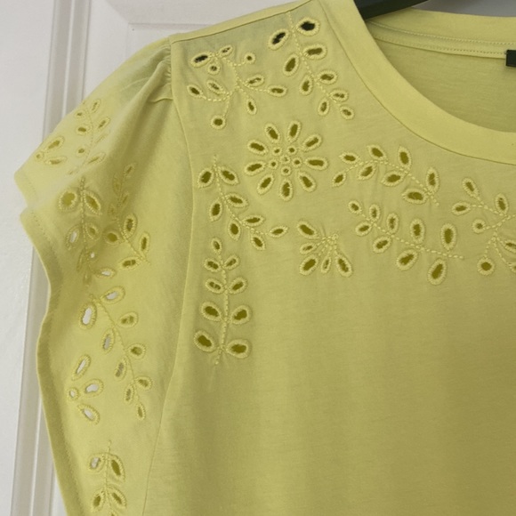 NWT Ann Taylor eyelet cap sleeve cotton top pale citrine - Picture 5 of 8